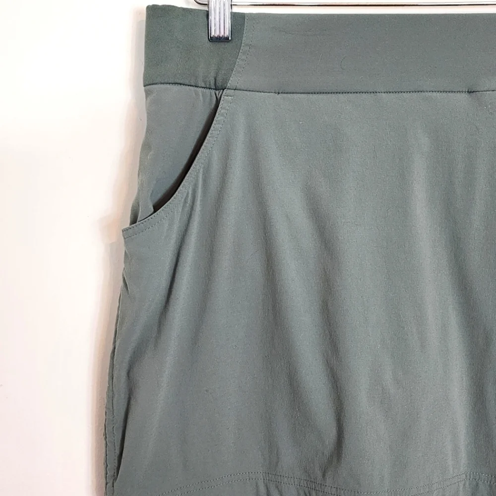 NWOT Columbia Women’s Anytime Athletic Athleisure Hiking Casual Skort SZ Medium - Picture 3 of 8